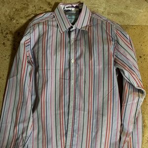 Mulit colored stripe with contrast inside cuffs design! Classic cotton shirt